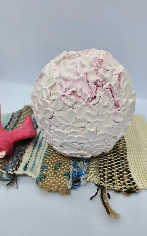 Ovo da Páscoa com Decoração Floral