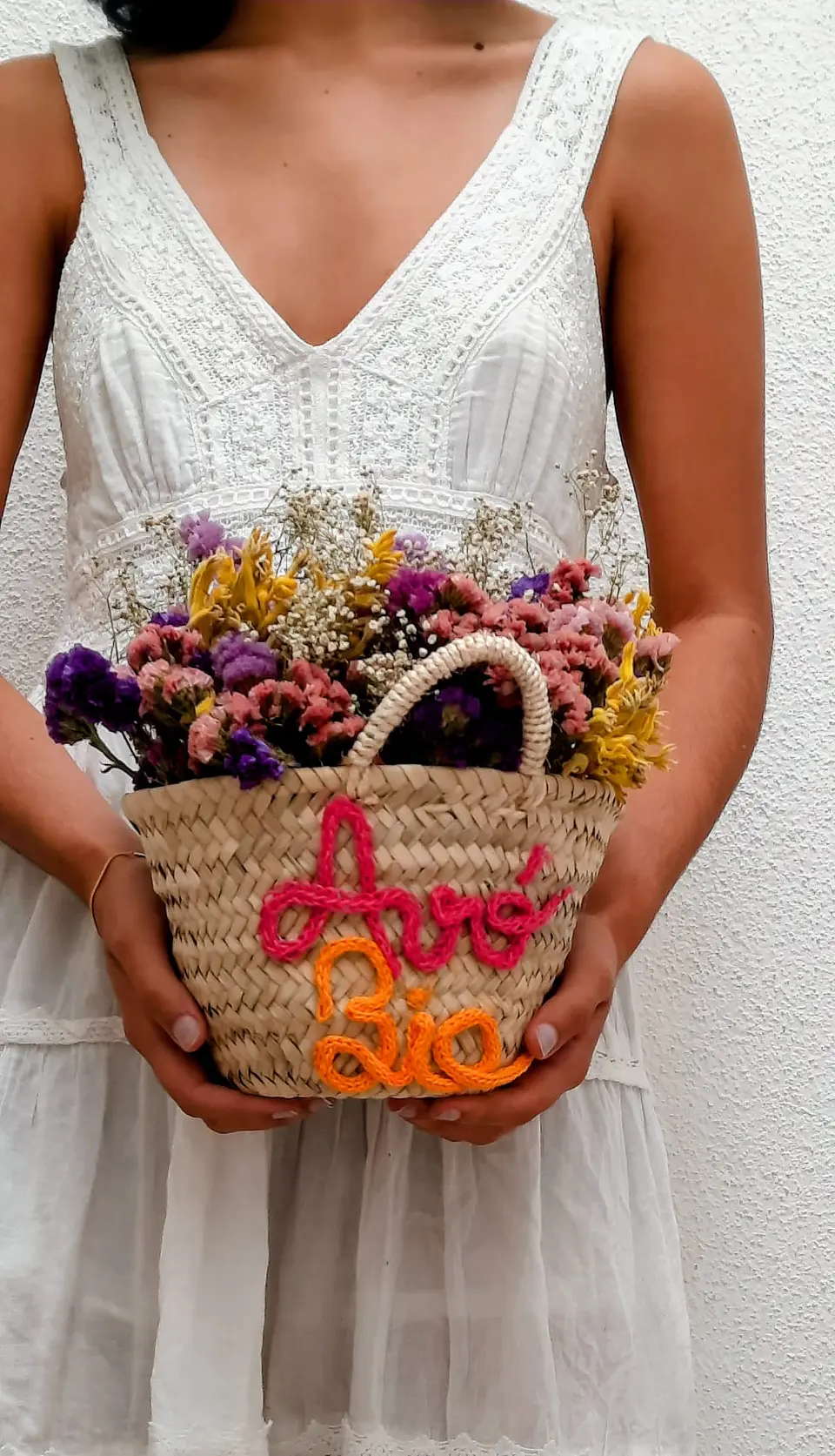 Cestinha Avó – Flores Secas & Nome em Tricotin 1