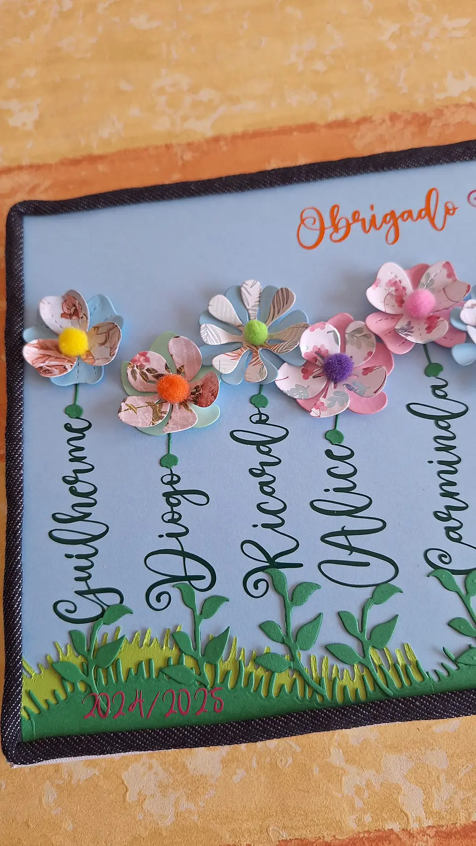 Jardim de Aluno – Quadro com Flores e Nomes Personalizados 4