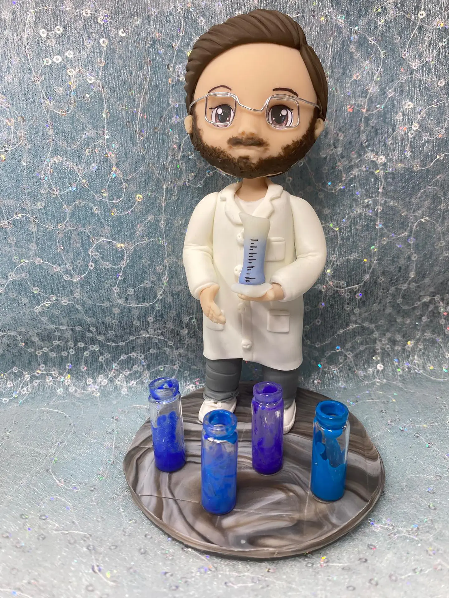 Estatueta Profissão Ciêntista | Personalizada Porcelana Fria 1