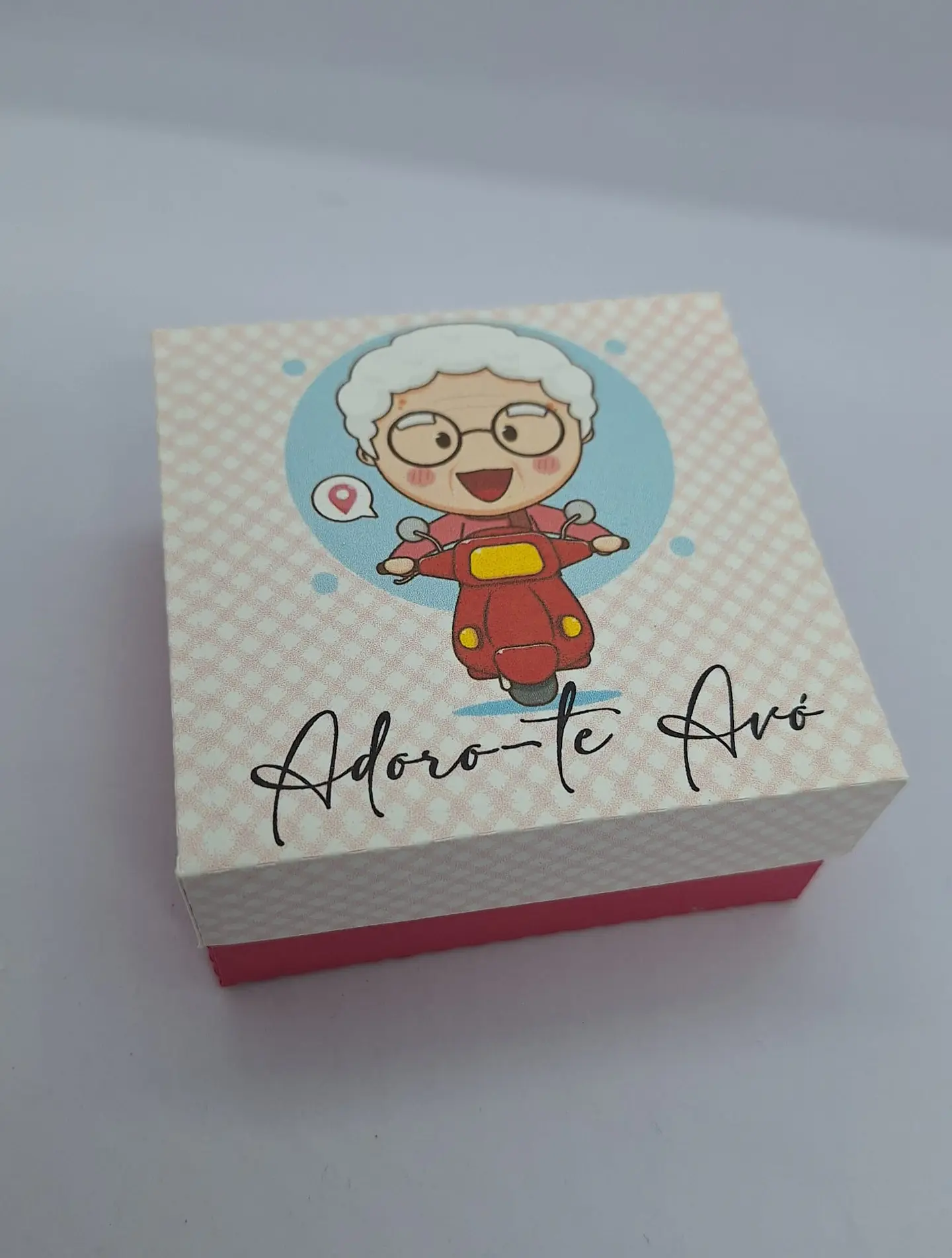 Adoro-te Avó caixa 8x8x4 1