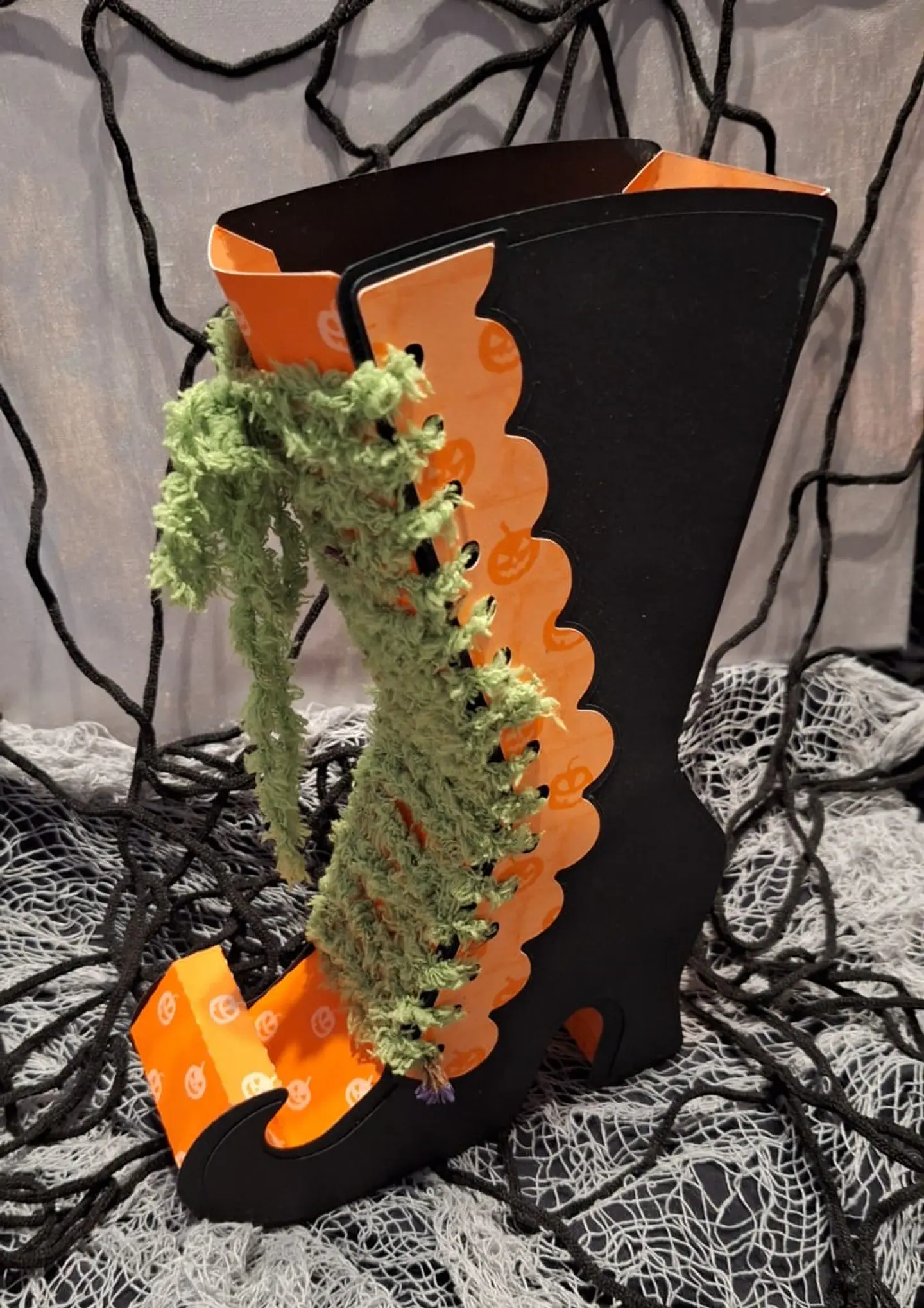 Halloween Bota Bruxa - Decoração Artesanal para Doces e Flores 2
