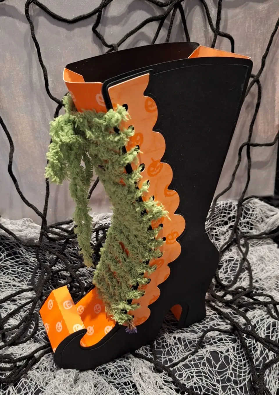 Halloween Bota Bruxa - Decoração Artesanal para Doces e Flores 2