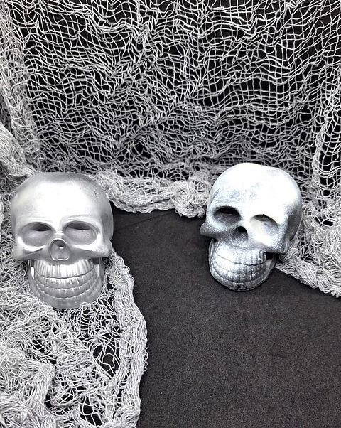 Gift Conjunto 2 Caveiras Cromadas | Gesso