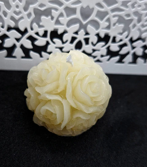 Vela Bola de Rosas Natural Parafina