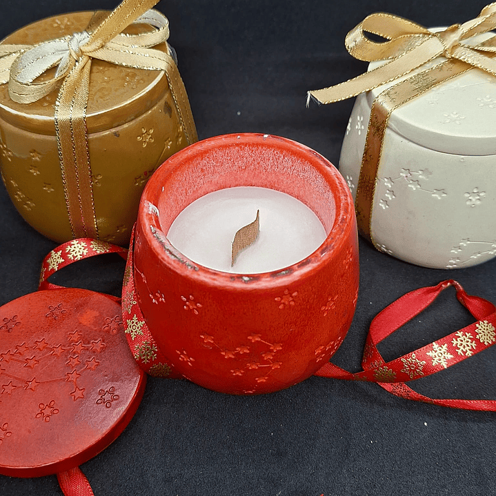 Vela em pote  vermelho com cera de soja 1