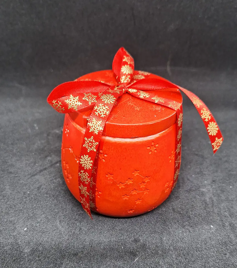 Vela em pote  vermelho com cera de soja 2
