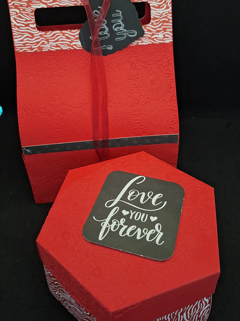 Love Y forever ❤️ caixa brigadeiros