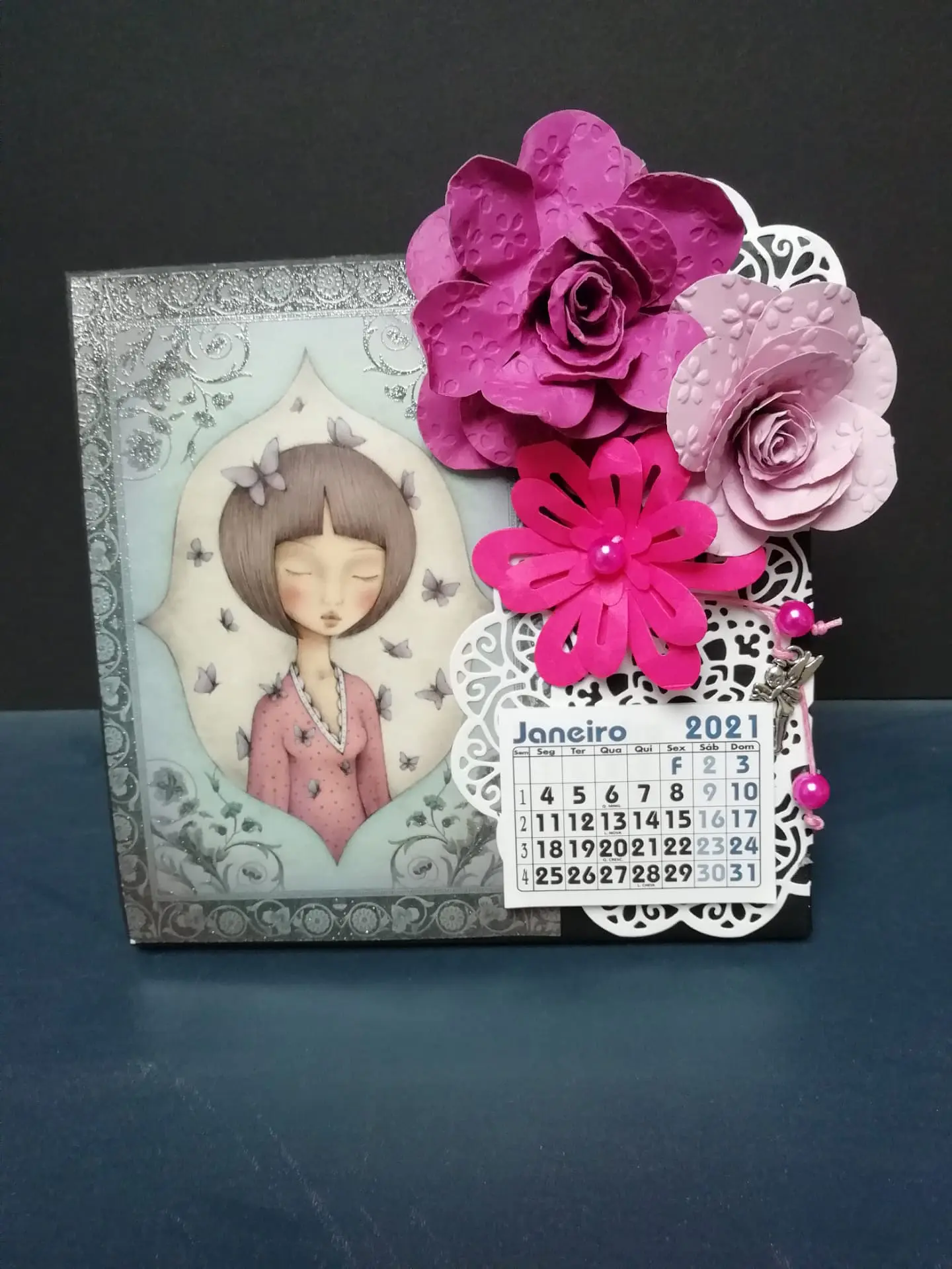 Calendário de Mesa Mirabelle Santoro 3