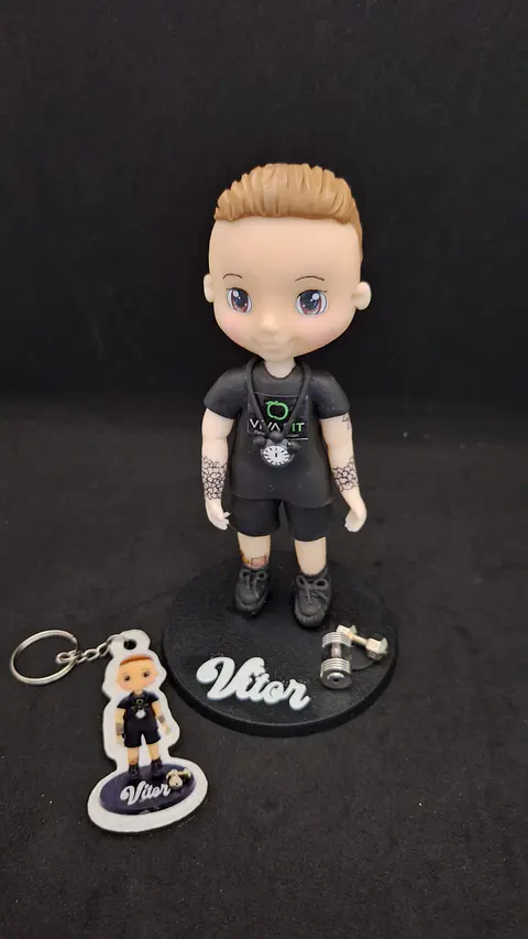 Gift Estatueta Personalizada em Biscuit + Porta‑Chaves em MDF Laminado