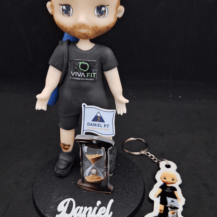 Gift Estatueta Personalizada em Biscuit + Porta‑Chaves em MDF Laminado 8
