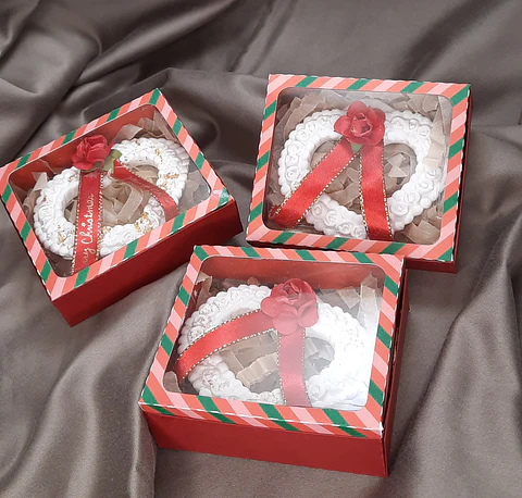 Enfeite de Natal em Gesso - Coração Rendilhado com Folha d'Ouro