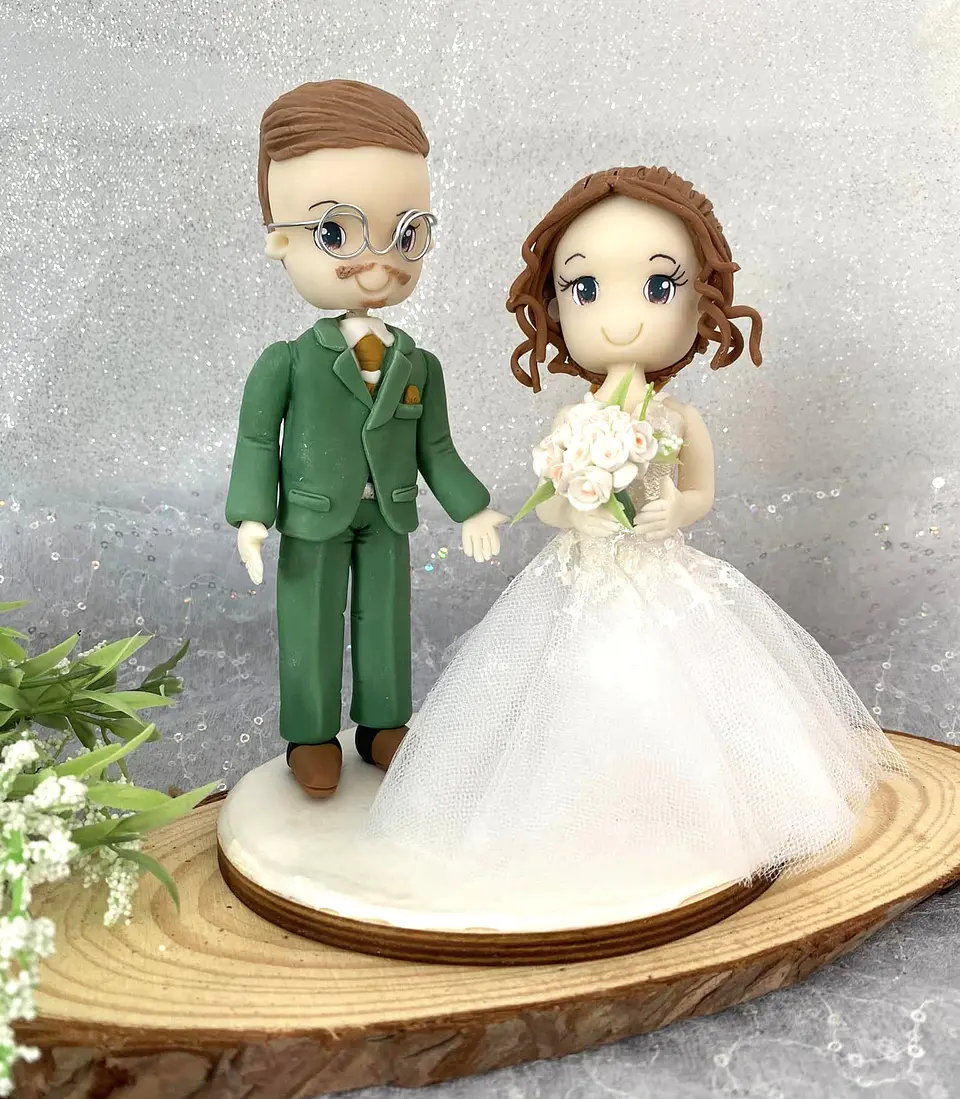 Estatueta de Noivos Tradicionais | Personalizada Porcelana Fria 1