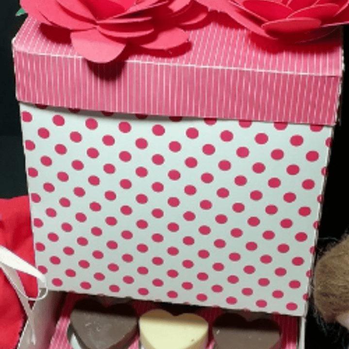 Caixa com Gavetão e Flores 2