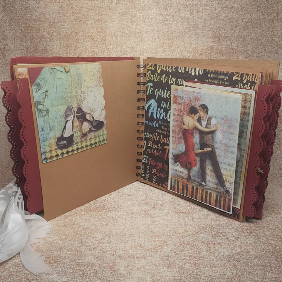 Álbum Tango – Coleção Desire (Stamperia) 27