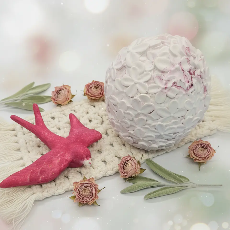 Ovo da Páscoa com Decoração Floral 2