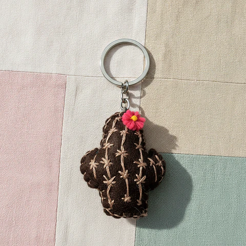 Porta‑Chaves Cacto em Feltro — Charme Artesanal