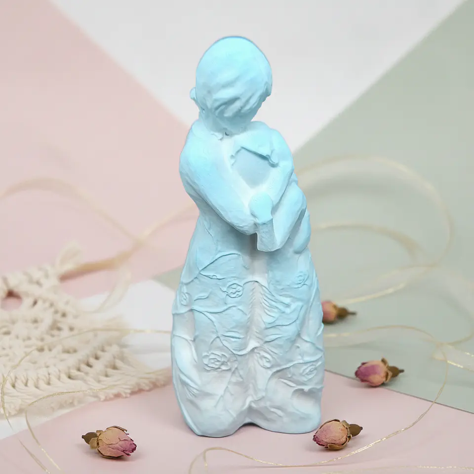Abraço Florido — Peça em Gesso 1
