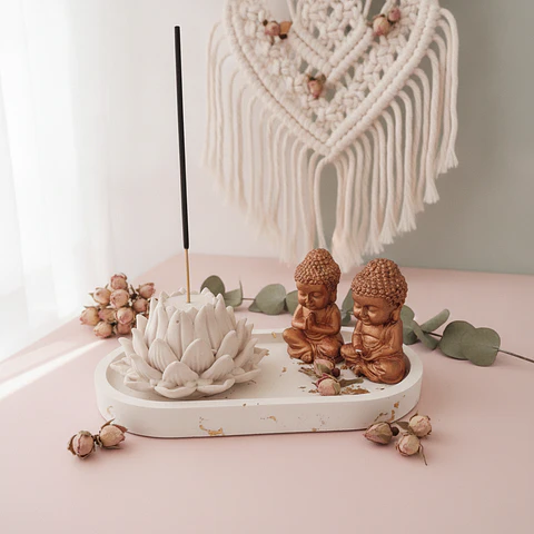 Budas Bronze com Porta-Incenso Flor de Lótus