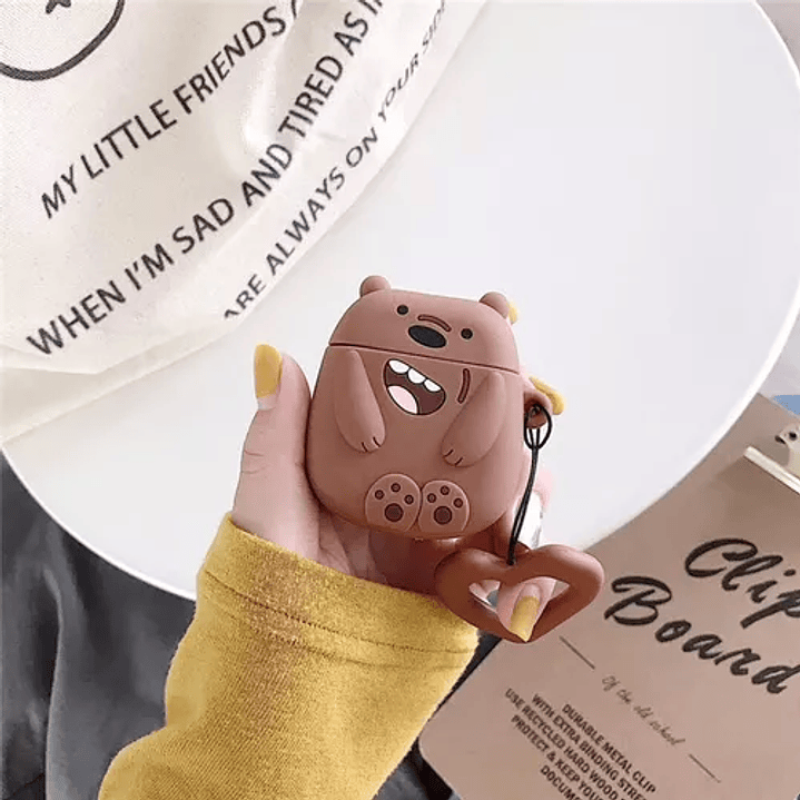 Funda Airpods Pardo 1