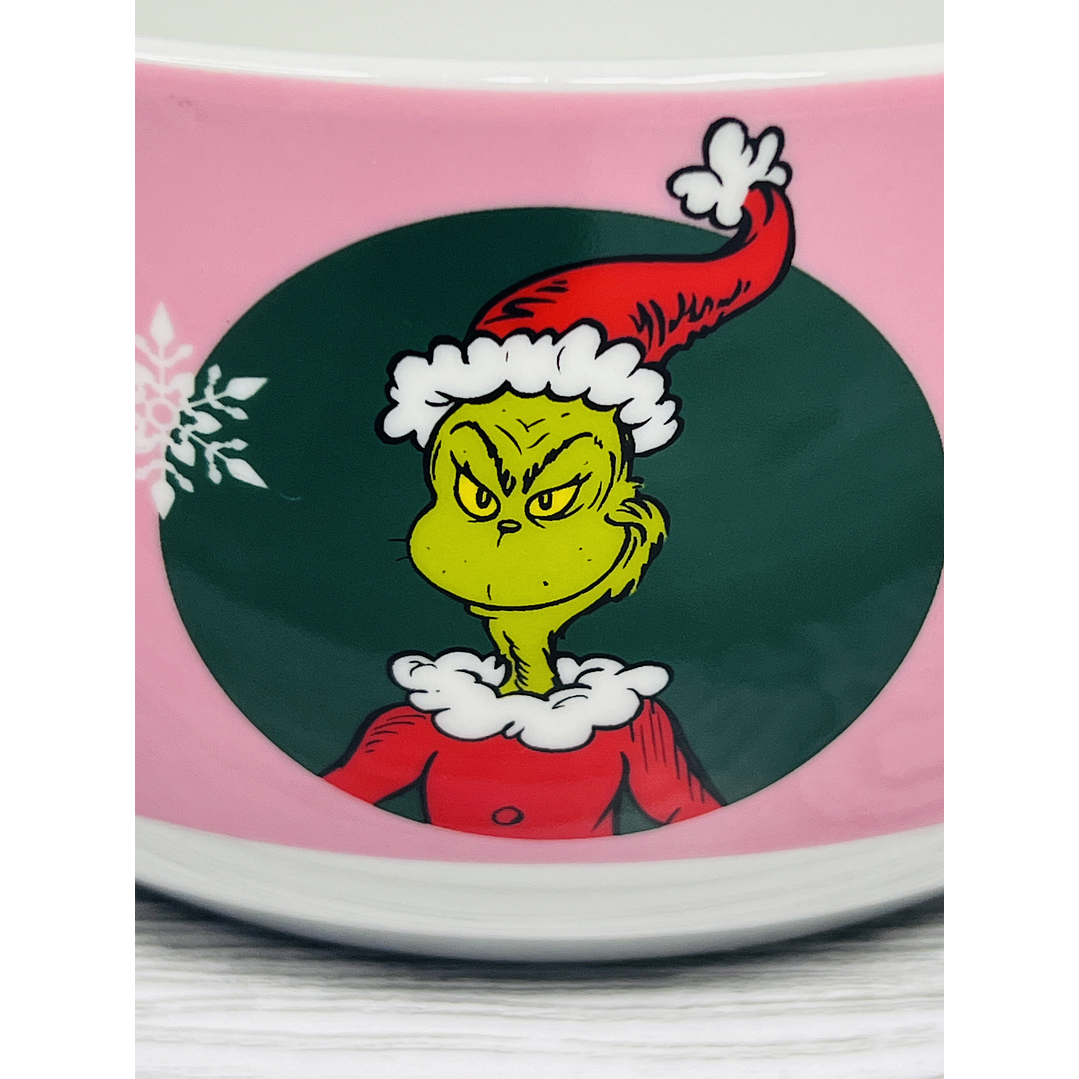 Tupper Grinch 6