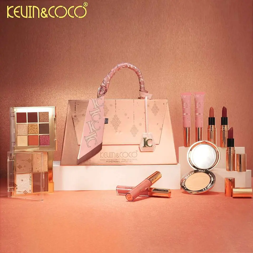Set de Maquillaje Tipo Cartera Kevin & Coco 1