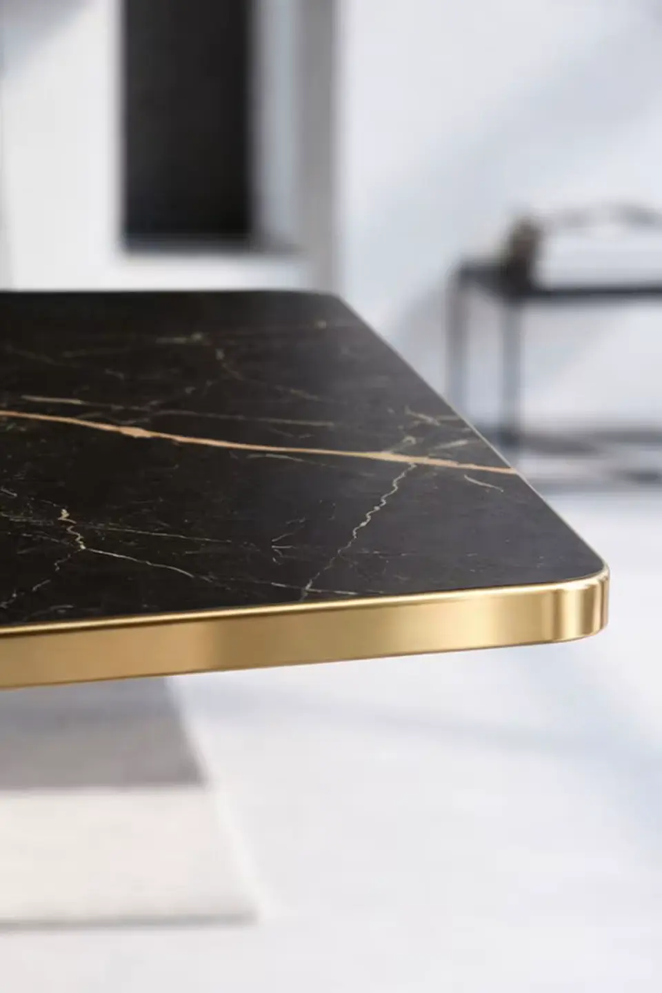 Mesa Golden Black 70x70 3