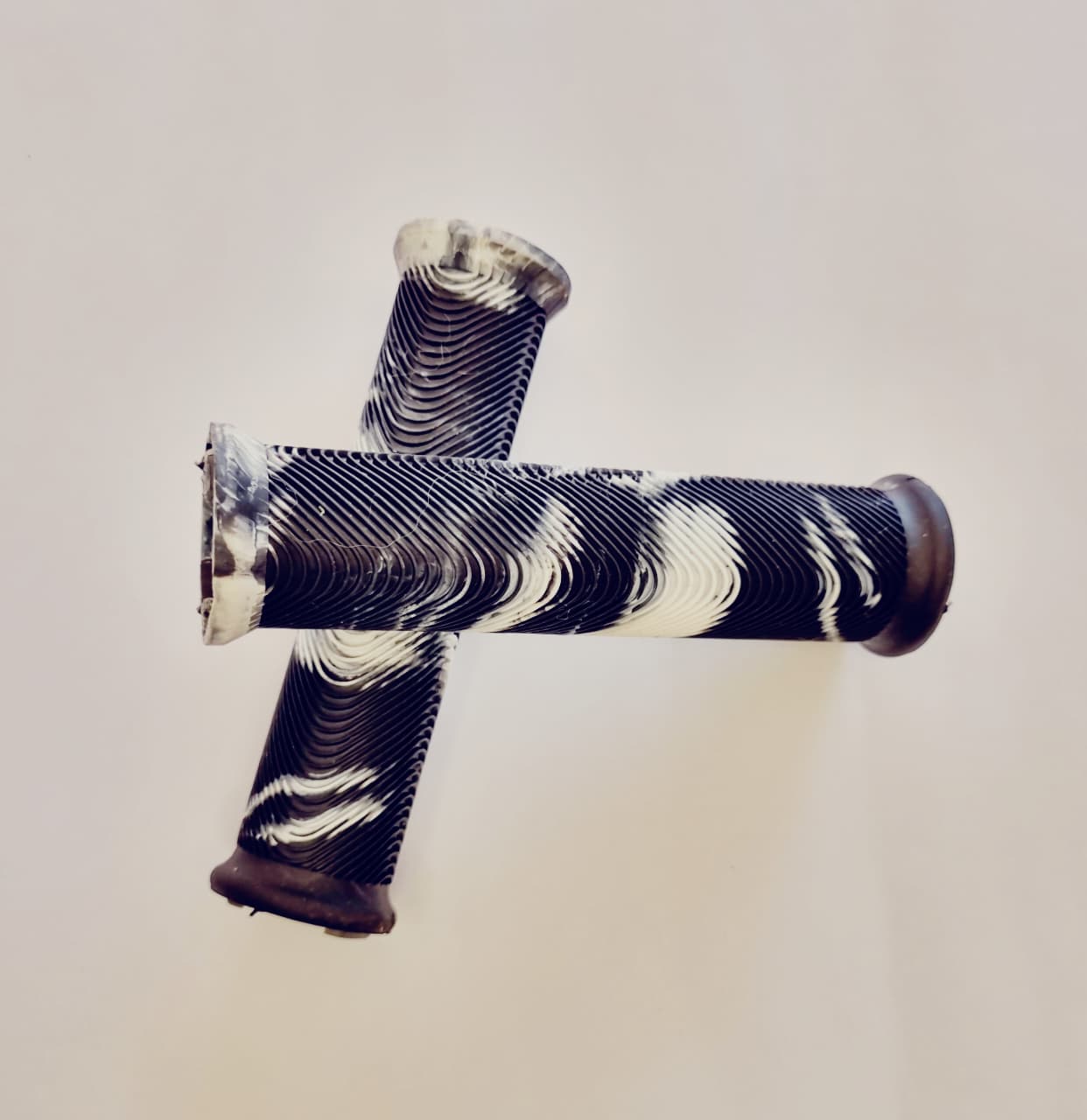 Puños SENSUS Swayze Lock On - Zebra 2