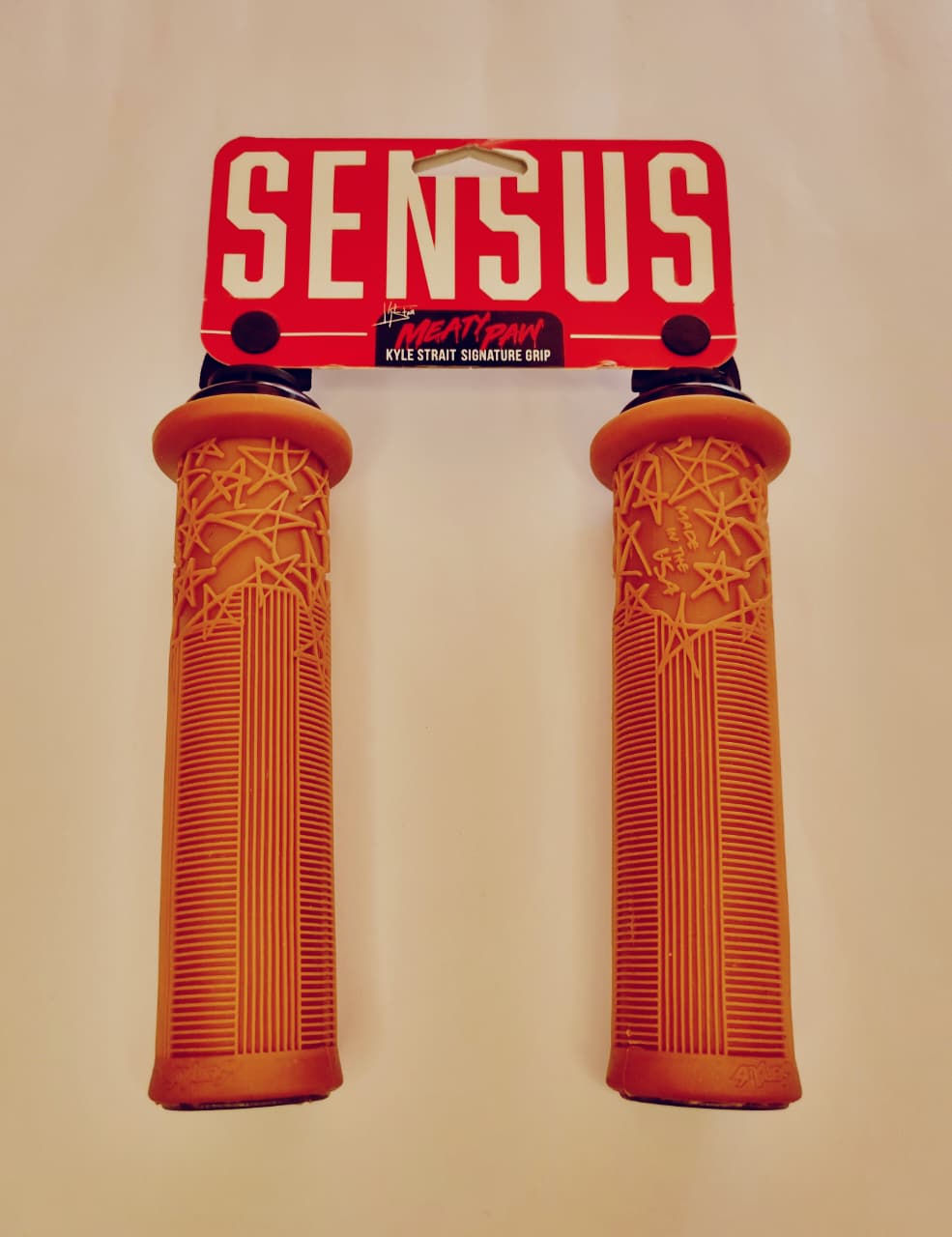 Puños SENSUS Meaty Paw Lock On - Kyle Strait Signature Café 1