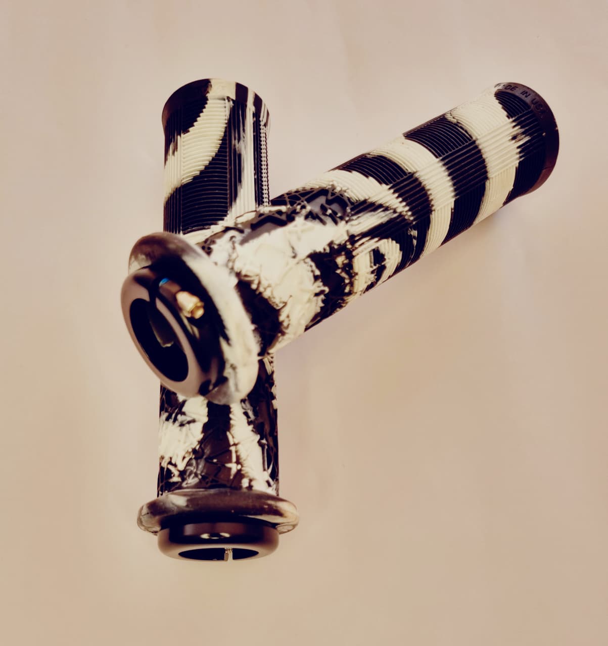 Puños SENSUS Meaty Paw Lock On - Kyle Strait Signature Zebra 2