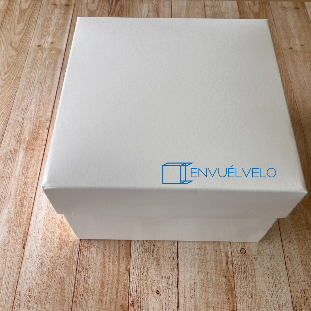 Caja con tapa