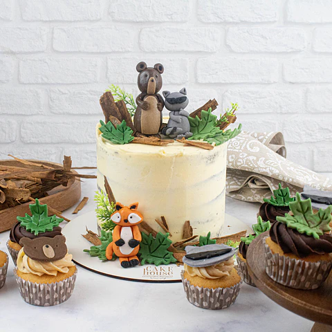 Figuras de fondant /Precio a convenir/No se vende por separado