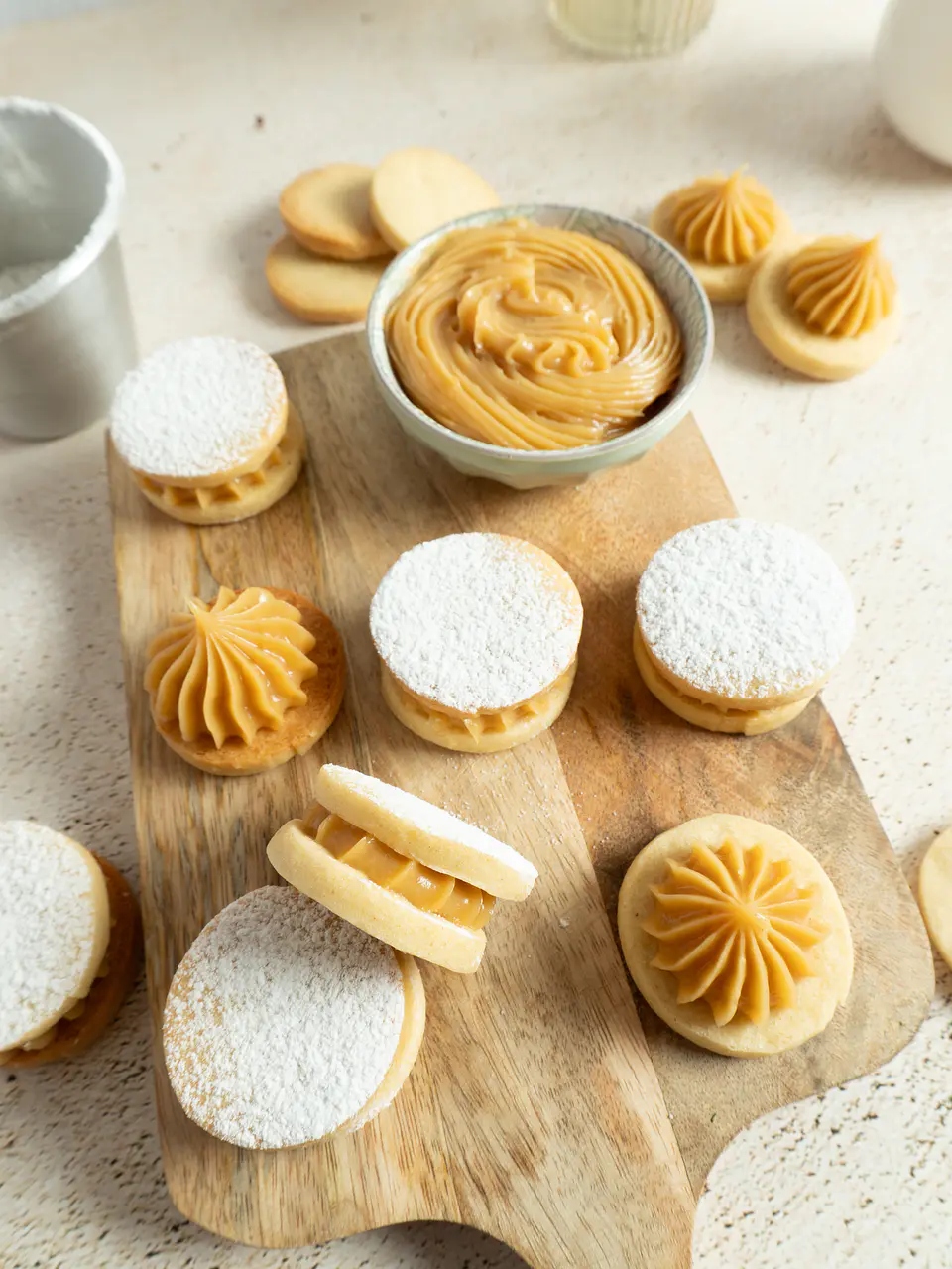 Mini Alfajores de manjar Casero Dia de la Madre 1