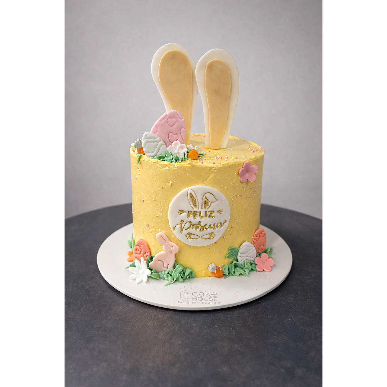 Torta personalizada tematica pascua 10 personas 1