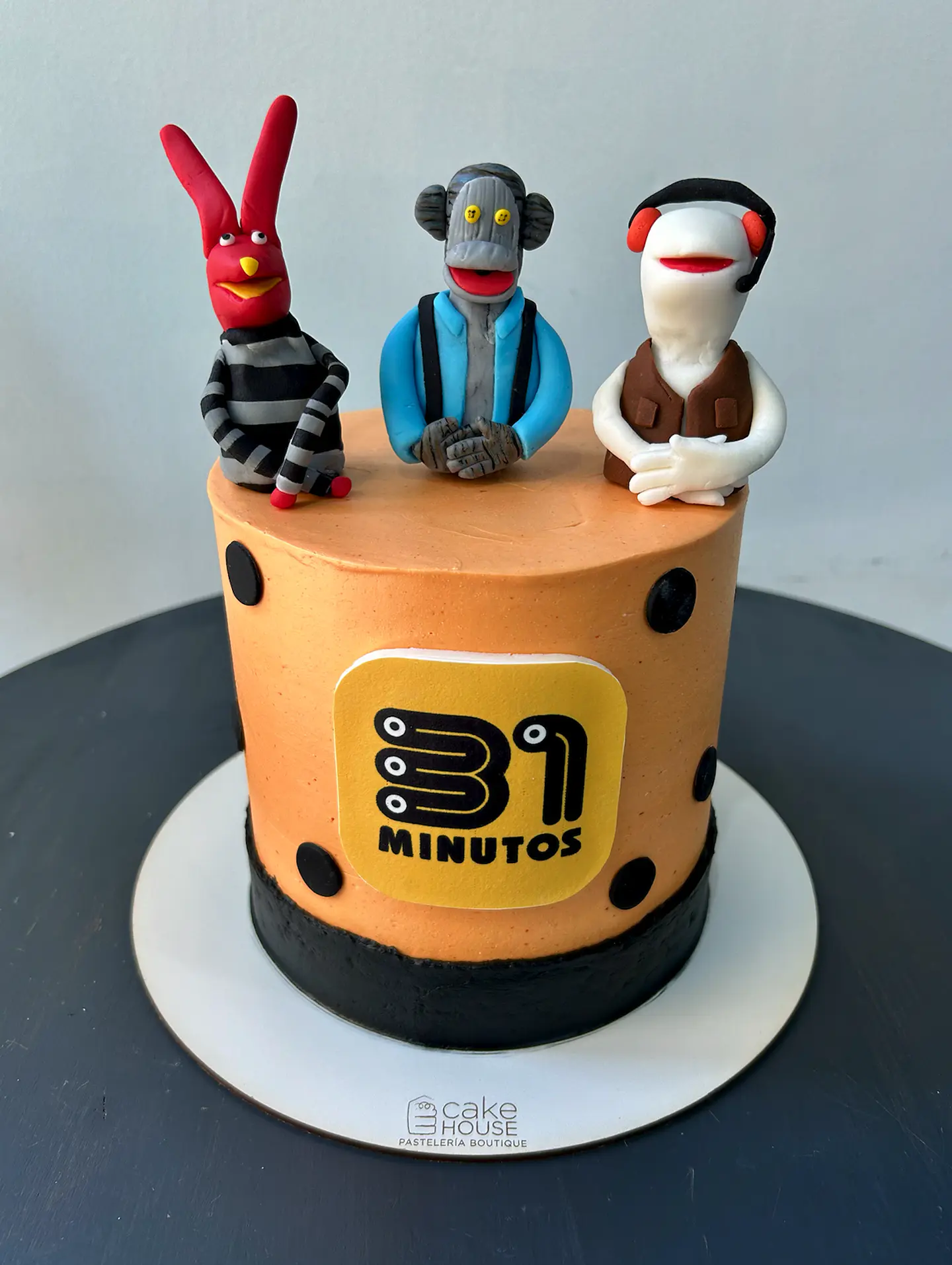Tortas Personajes con 1 figura modelada 3