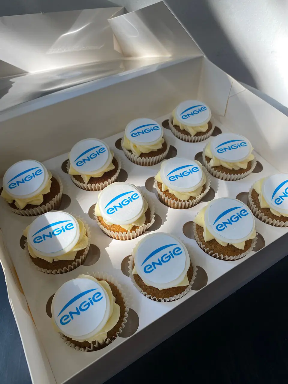 Cupcakes Corporativos Docena 3