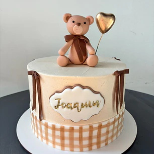 Torta Baby Shower con una figura modelada