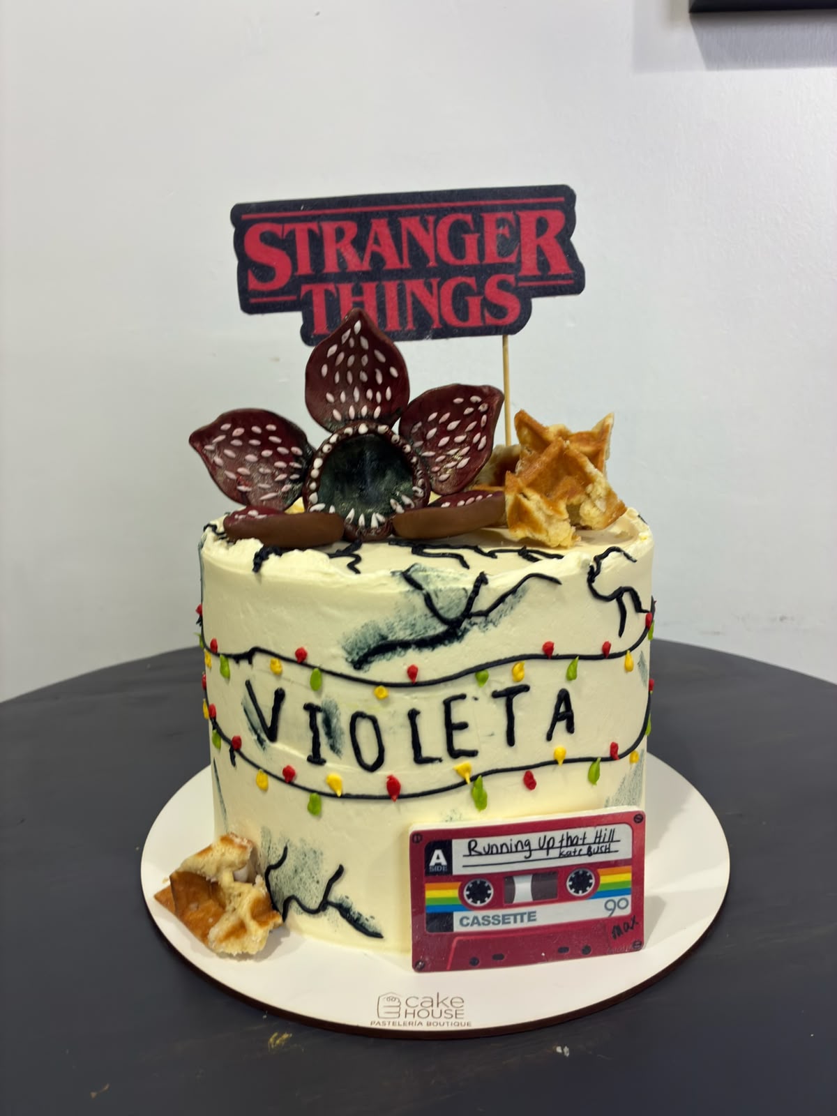 Tortas Personajes con 1 figura modelada