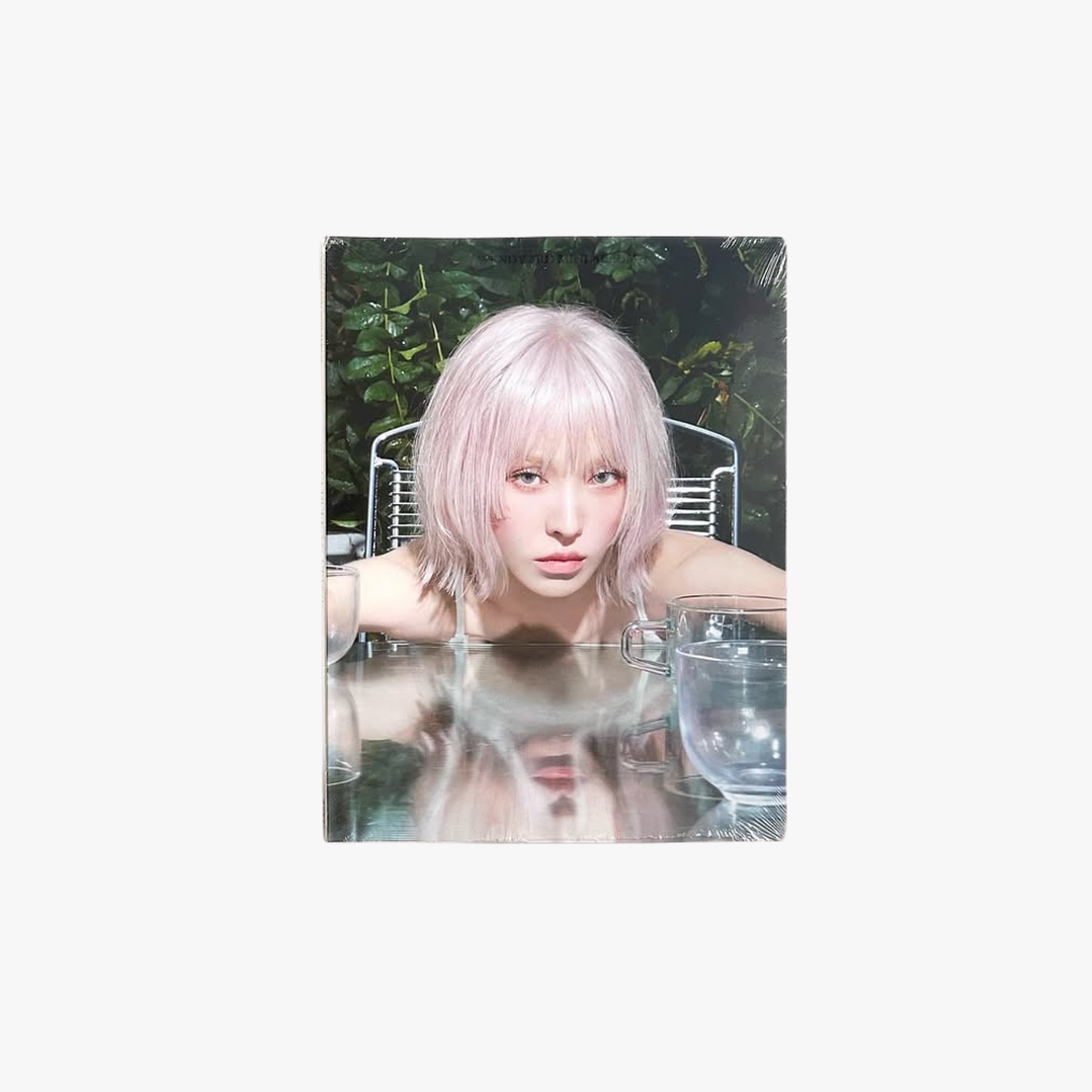 WENDY - CERULEAN VERGE (Photobook Version) 3