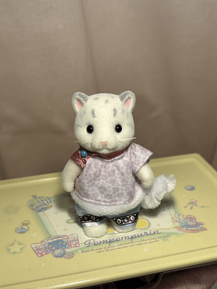 Papa leopardo de las nieves