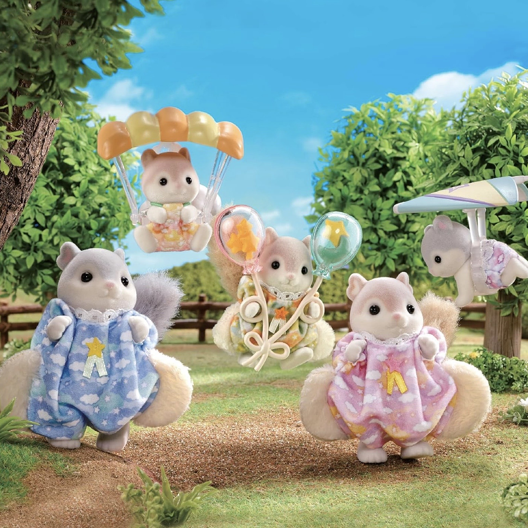 Hermana y bebé ardillas voladoras  3