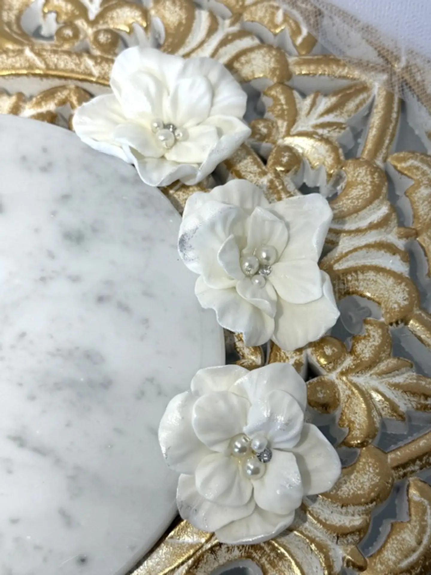 Set de 3 Pins de Flores de porcelana con perlas. 1