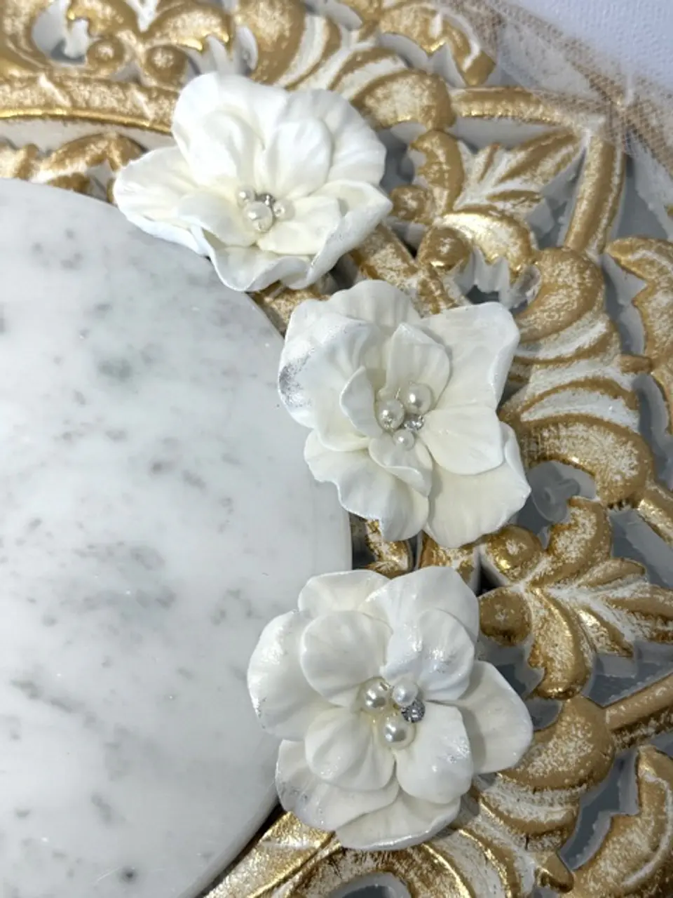 Set de 3 Pins de Flores de porcelana con perlas. 1