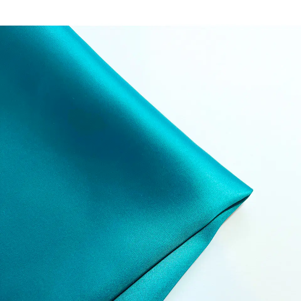 Piel de Ángel - Satén Mate 200 gsm, 150 cm de ancho, 5% elastano 7