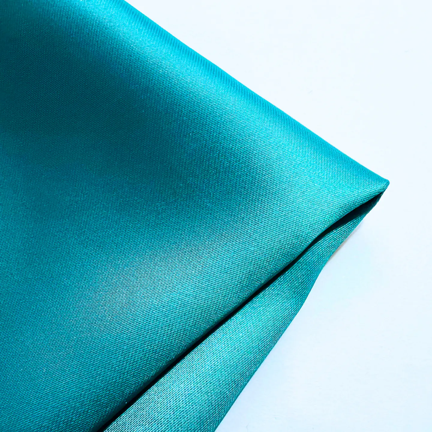 Piel de Ángel - Satén Mate 200 gsm, 150 cm de ancho, 5% elastano 8