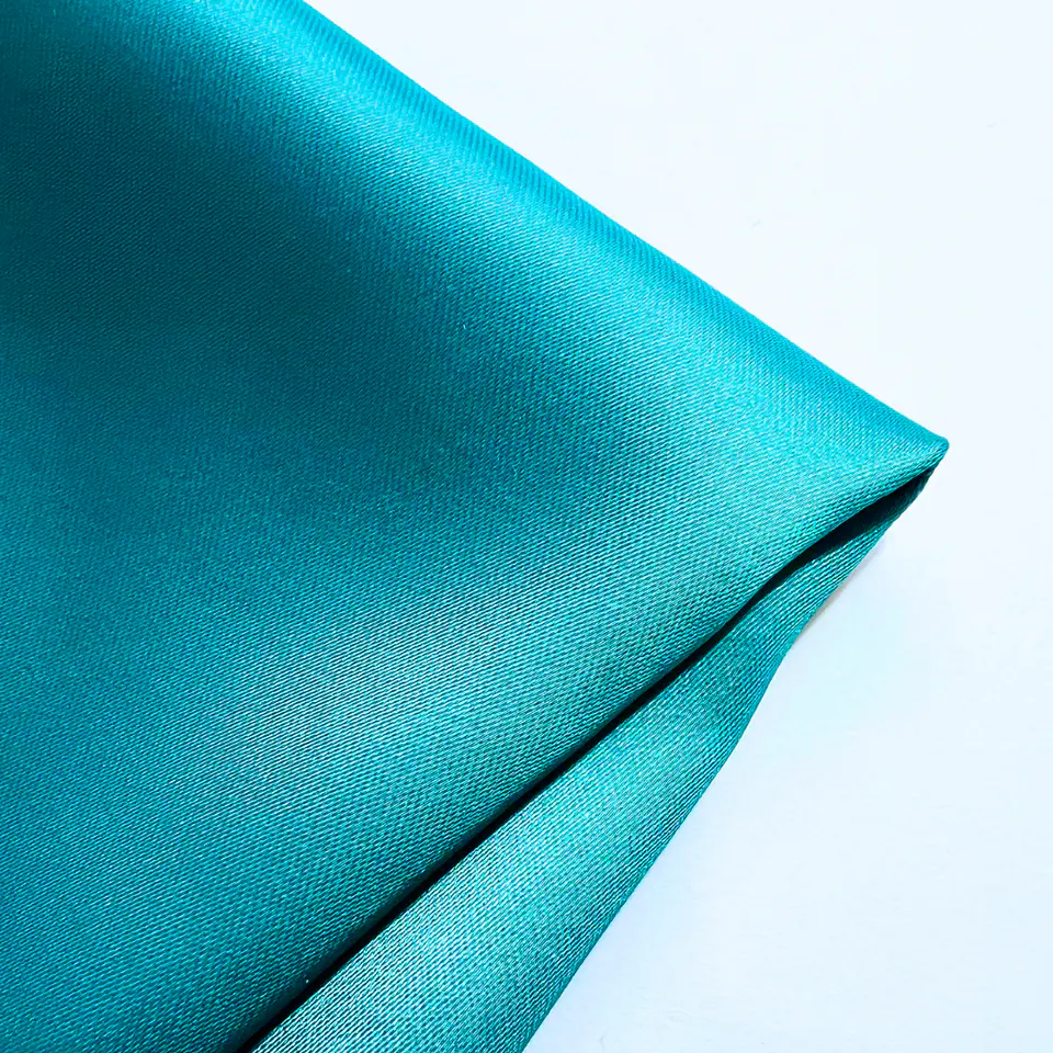 Piel de Ángel - Satén Mate 200 gsm, 150 cm de ancho, 5% elastano 8