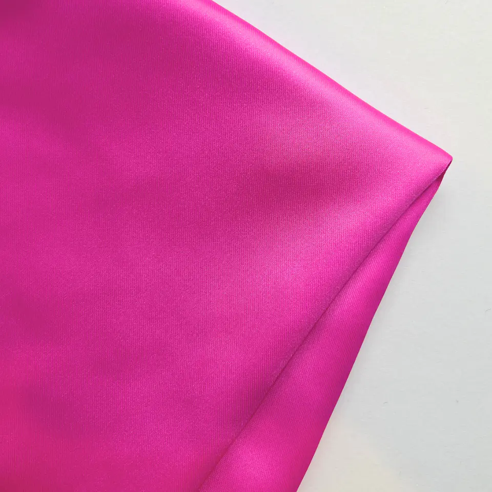 Piel de Ángel - Satén Mate 200 gsm, 150 cm de ancho, 5% elastano 3