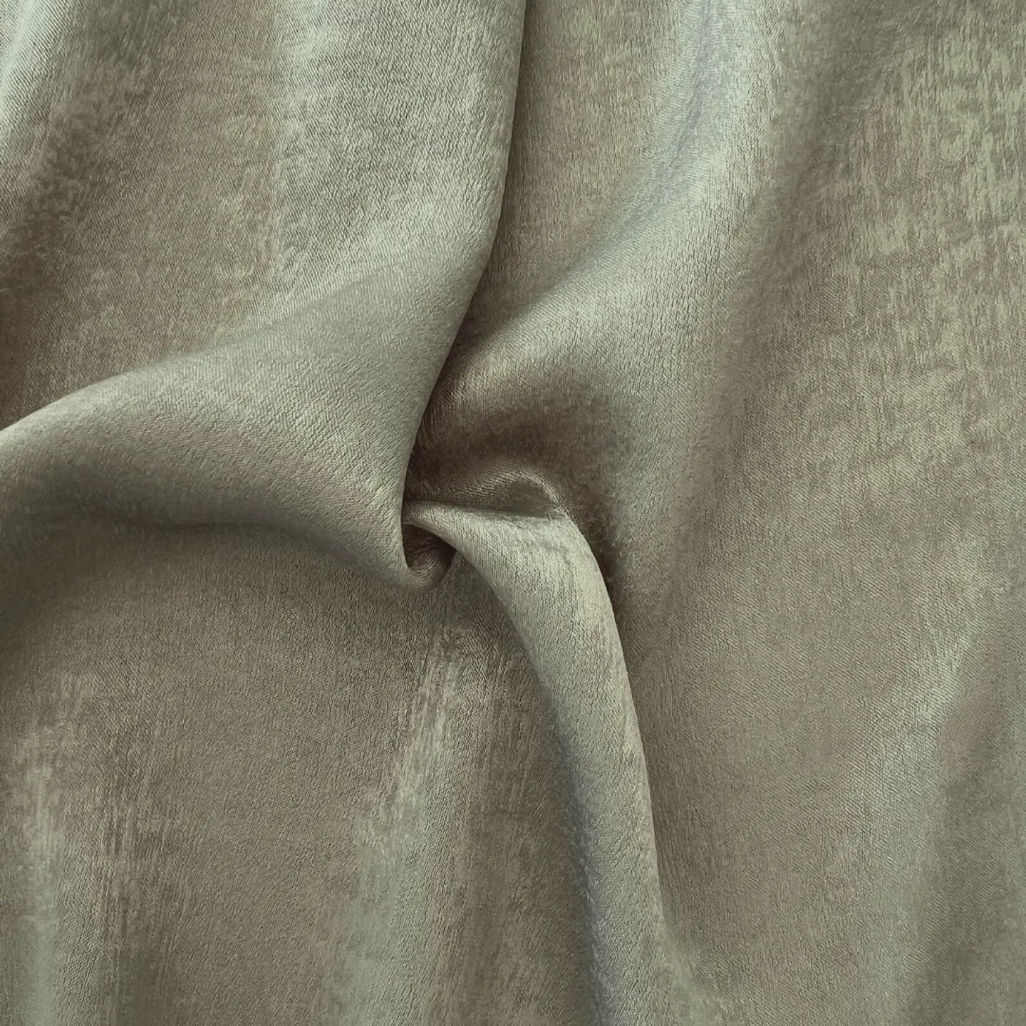  Velvet Satén Touch – Gasa, 105 gsm, 150 cm de ancho,  100% Poliéster 7