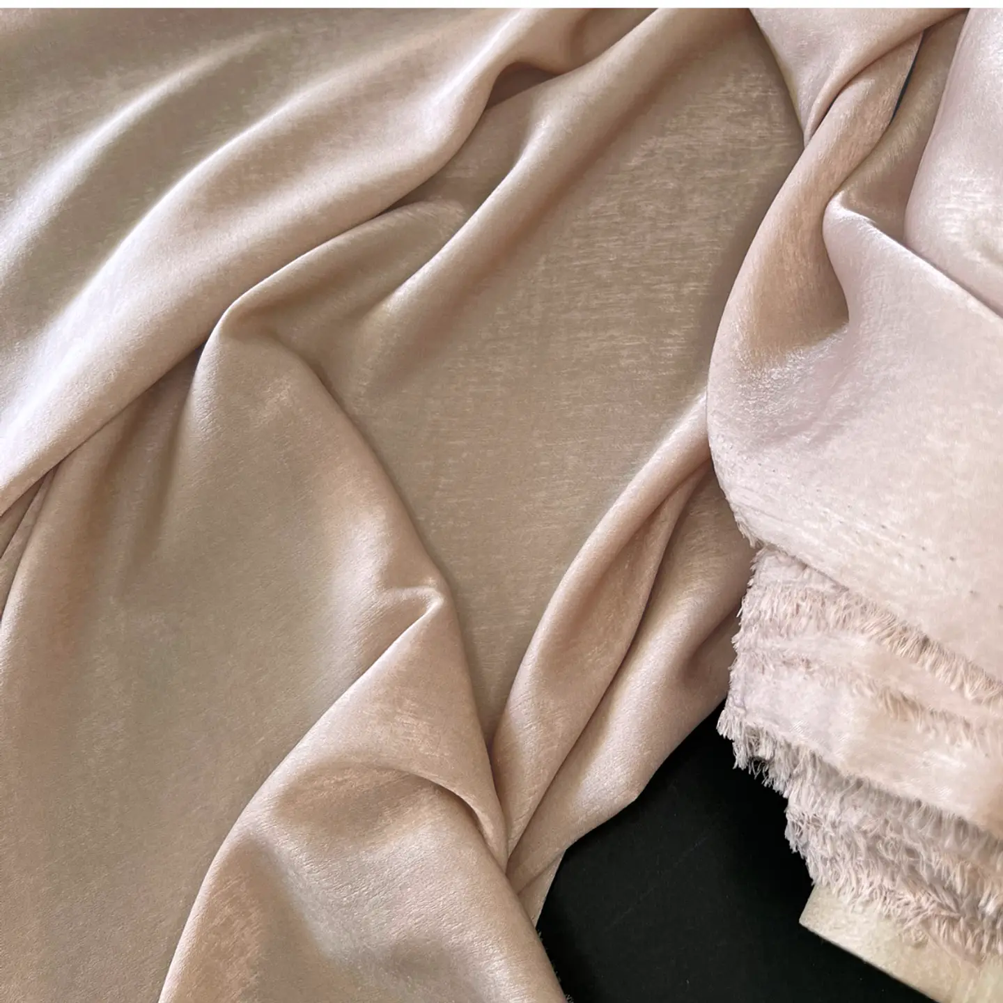  Velvet Satén Touch – Gasa, 105 gsm, 150 cm de ancho,  100% Poliéster 12