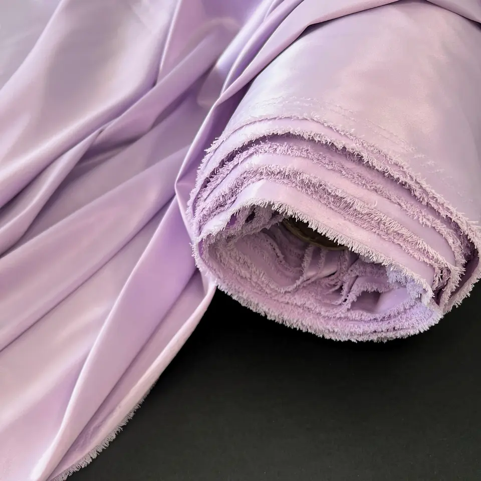 Satén Soft  -  180 gsm, 118 cm de ancho, 92% Poliéster, 8% Elastano 3